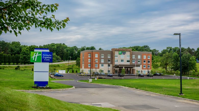<b>Holiday Inn Express & Suites Jamestown Exterior</b>. Images powered by <a href="https://www.leonardoworldwide.com/" title="Leonardo Worldwide" target="_blank">Leonardo</a>.