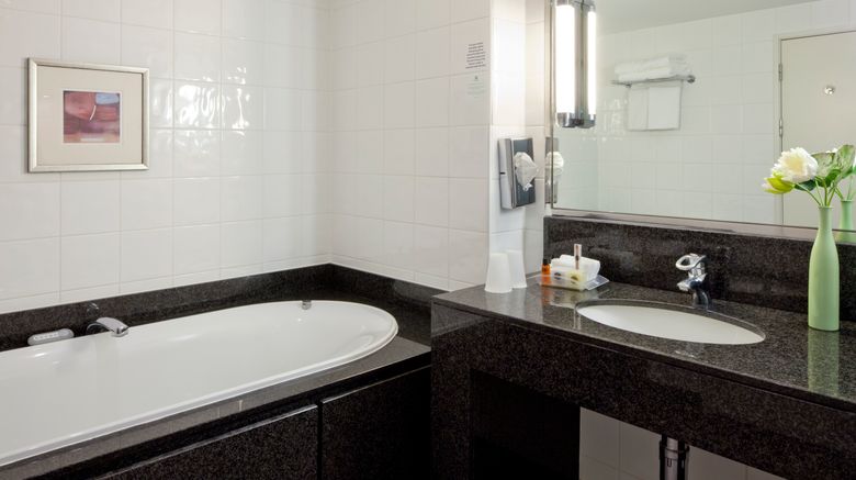 <b>Holiday Inn Windsor Room</b>. Images powered by <a href="https://www.leonardoworldwide.com/" title="Leonardo Worldwide" target="_blank">Leonardo</a>.