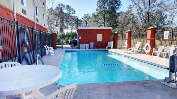 Candlewood Suites Enterprise Pool