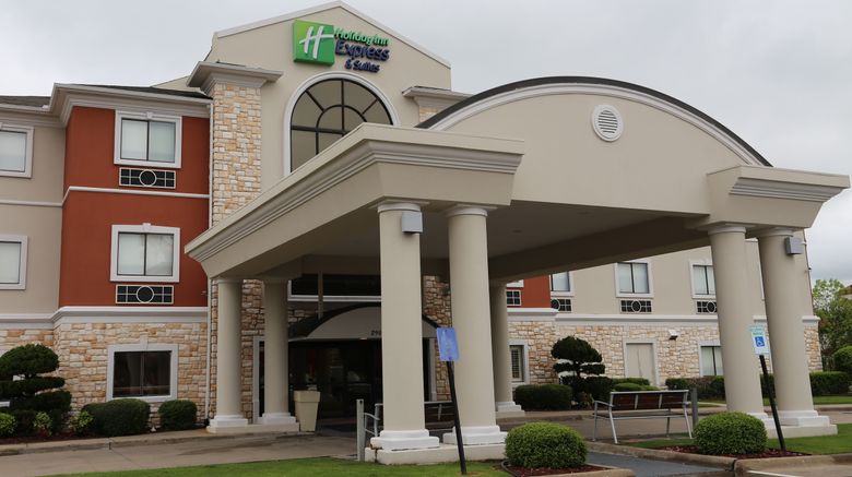 Holiday Inn Express  and  Suites Greenville Exterior. Images powered by <a href="https://www.leonardoworldwide.com" target="_blank" rel="noopener">Leonardo</a>.