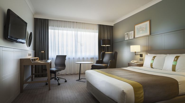 <b>Holiday Inn London Heathrow Room</b>. Images powered by <a href="https://www.leonardoworldwide.com/" title="Leonardo Worldwide" target="_blank">Leonardo</a>.