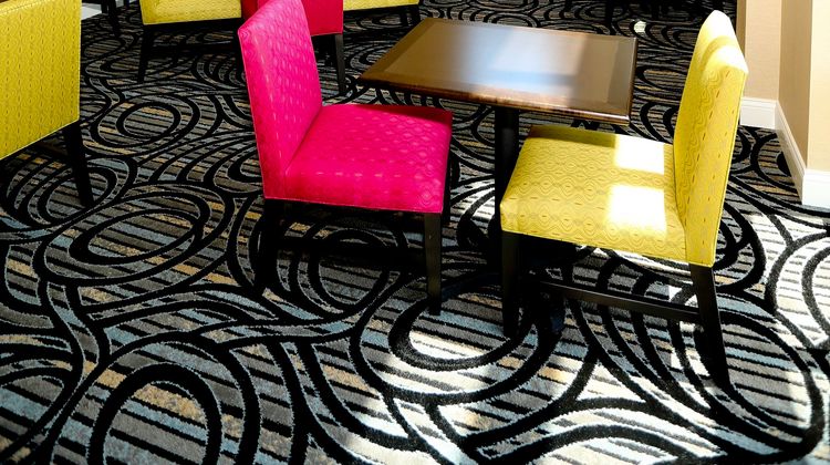 Holiday Inn Express Suites Marion Restaurant