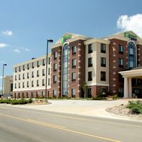 Holiday Inn Express Suites Marion
