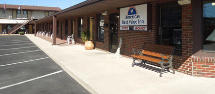 Arlington Inn of Port Clinton Exterior
