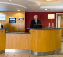 Holiday Inn Express Swansea-East Lobby
