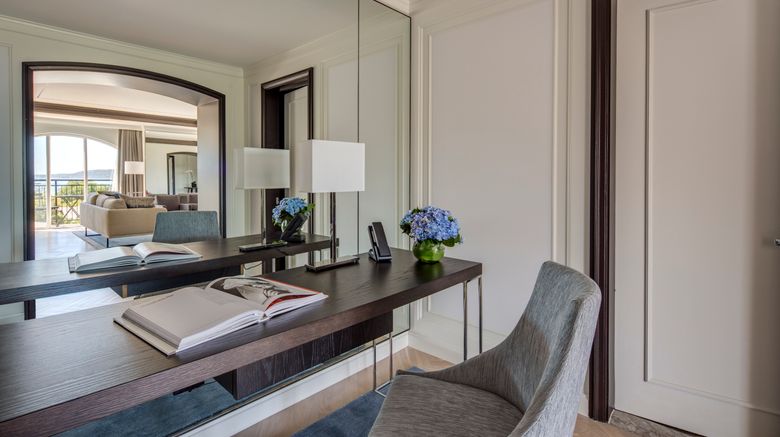<b>InterContinental Sydney Double Bay Suite</b>. Images powered by <a href="https://www.leonardoworldwide.com/" title="Leonardo Worldwide" target="_blank">Leonardo</a>.