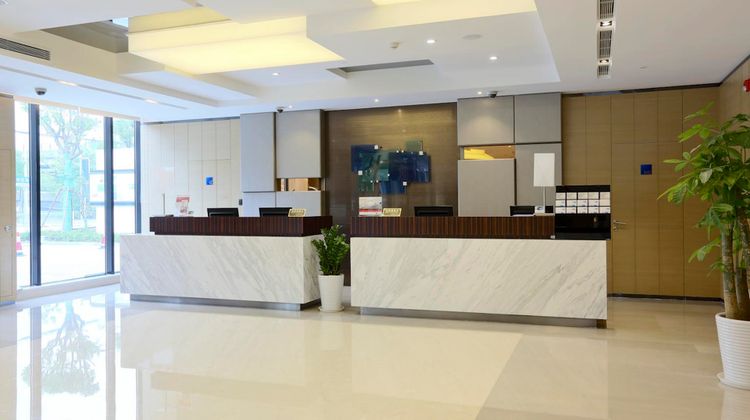 Holiday Inn Express Shanghai Gongkang Lobby