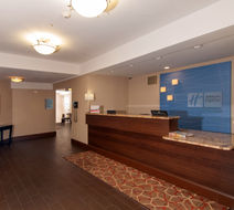 Holiday Inn Express Lobby