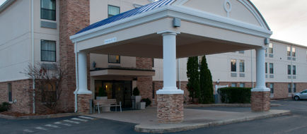 Holiday Inn Express Exterior