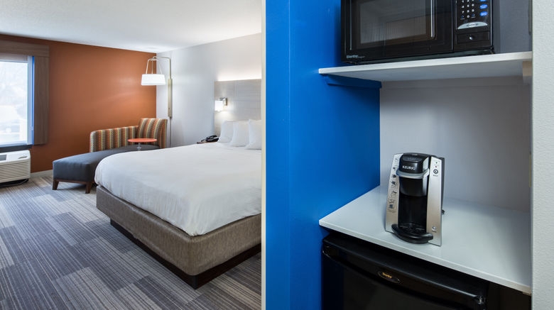<b>Holiday Inn Express Room</b>. Images powered by <a href="https://www.leonardoworldwide.com/" title="Leonardo Worldwide" target="_blank">Leonardo</a>.