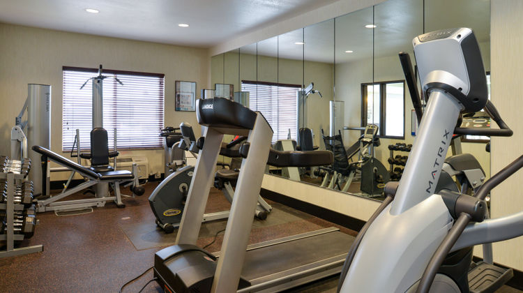 Holiday Inn Express Hotel & Suites Health Club
