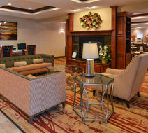 Holiday Inn Express Hotel & Suites Lobby