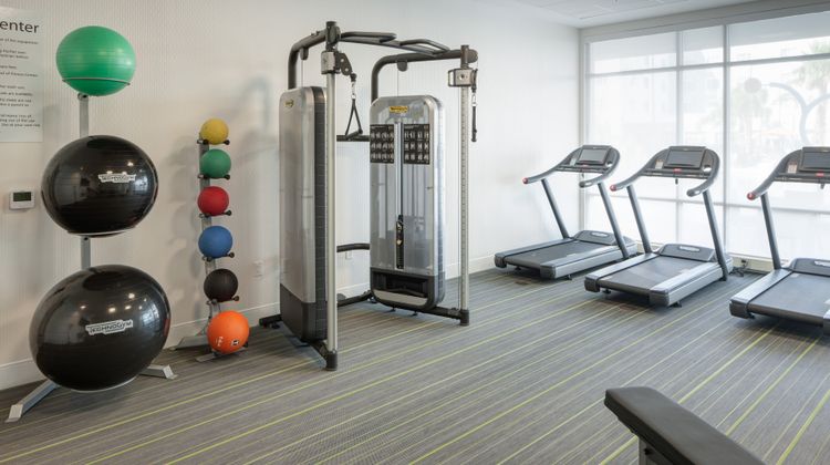 Holiday Inn Express & Suites At Seaworld Health Club