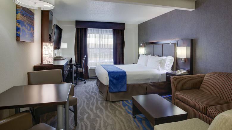 <b>Holiday Inn Express Hotel & Suites Suite</b>. Images powered by <a href="https://www.leonardoworldwide.com/" title="Leonardo Worldwide" target="_blank">Leonardo</a>.
