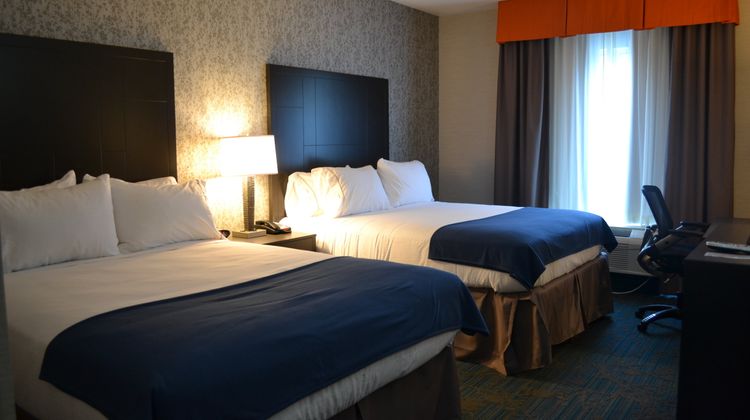 Holiday Inn Exp Knoxville W Papermill Dr Room