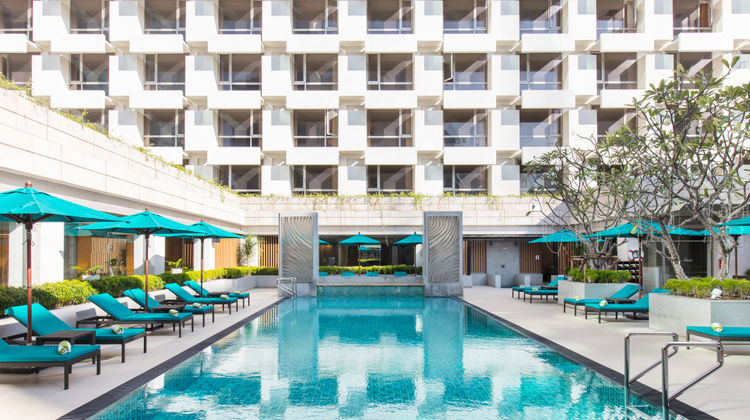 Holiday Inn Bangkok Pool