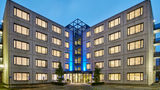 Holiday Inn Express Amsterdam - Schiphol Exterior