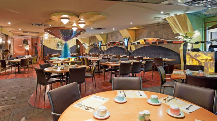 Holiday Inn by The Falls Restaurant