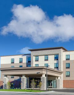 Holiday Inn Express & Suites Atchison