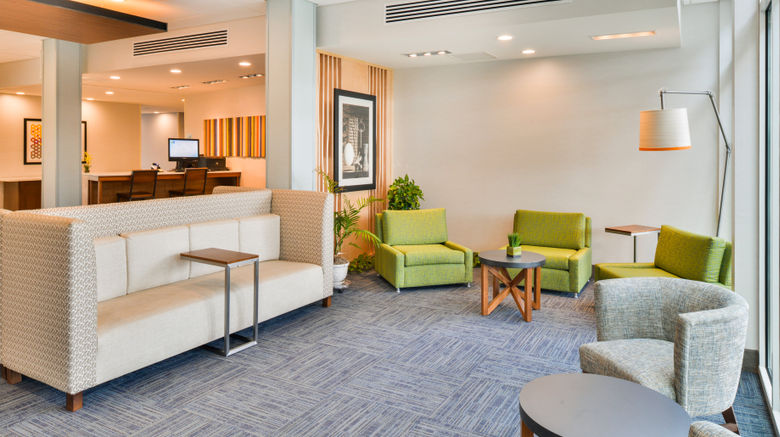 <b>Holiday Inn Express & Suites Salem Lobby</b>. Images powered by <a href="https://www.leonardoworldwide.com/" title="Leonardo Worldwide" target="_blank">Leonardo</a>.