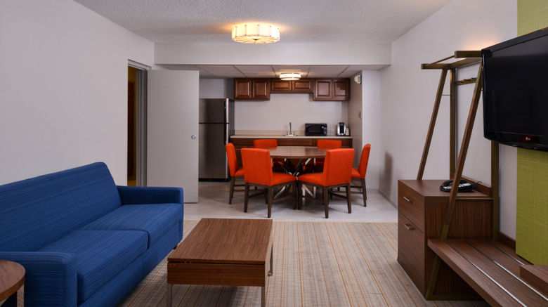 <b>Holiday Inn Express Suite</b>. Images powered by <a href="https://www.leonardoworldwide.com/" title="Leonardo Worldwide" target="_blank">Leonardo</a>.