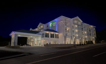 Holiday Inn Express Pigeon Forge