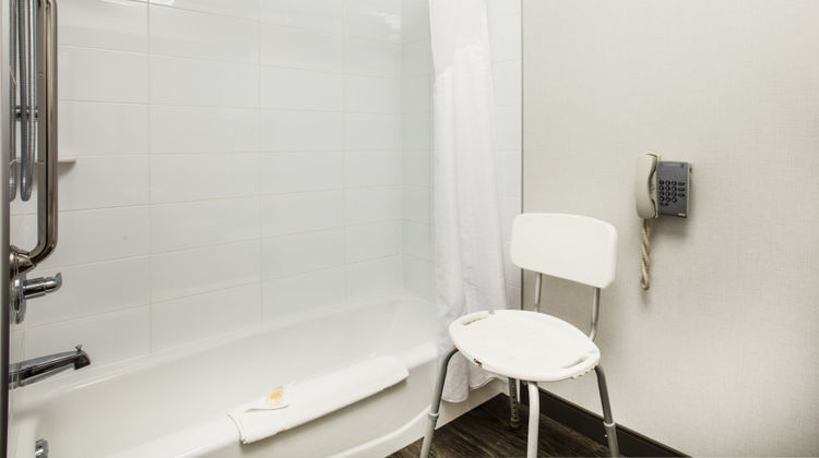 Holiday Inn Hotel & Suites Room