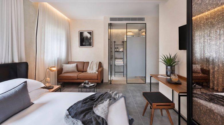 <b>The Vera Hotel Room</b>. Images powered by <a href="https://www.leonardoworldwide.com/" title="Leonardo Worldwide" target="_blank">Leonardo</a>.