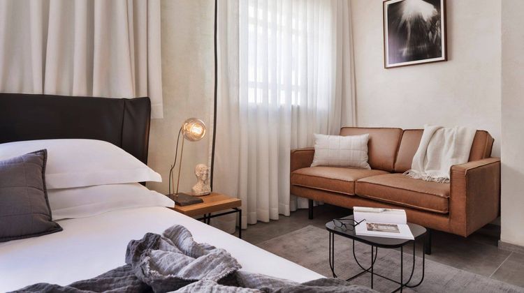 The Vera Hotel Room