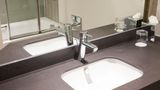 Holiday Inn Leeds-Wakefield Room