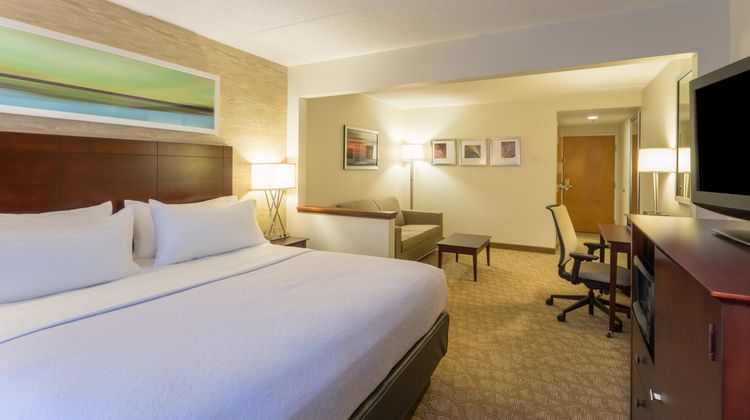 Holiday Inn Baltimore BWI Airport Room