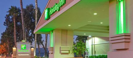 Holiday Inn Hotel & Suites Anaheim Exterior