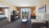 Holiday Inn Hotel & Suites Anaheim Suite
