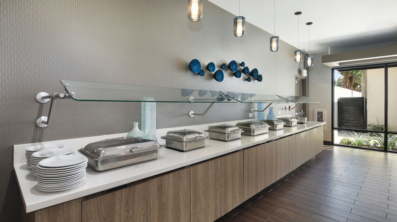 <b>Holiday Inn Hotel & Suites Anaheim Restaurant</b>. Images powered by <a href="https://www.leonardoworldwide.com/" title="Leonardo Worldwide" target="_blank">Leonardo</a>.
