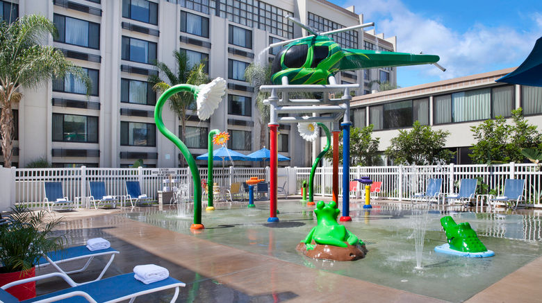 <b>Holiday Inn Hotel & Suites Anaheim Pool</b>. Images powered by <a href="https://www.leonardoworldwide.com/" title="Leonardo Worldwide" target="_blank">Leonardo</a>.