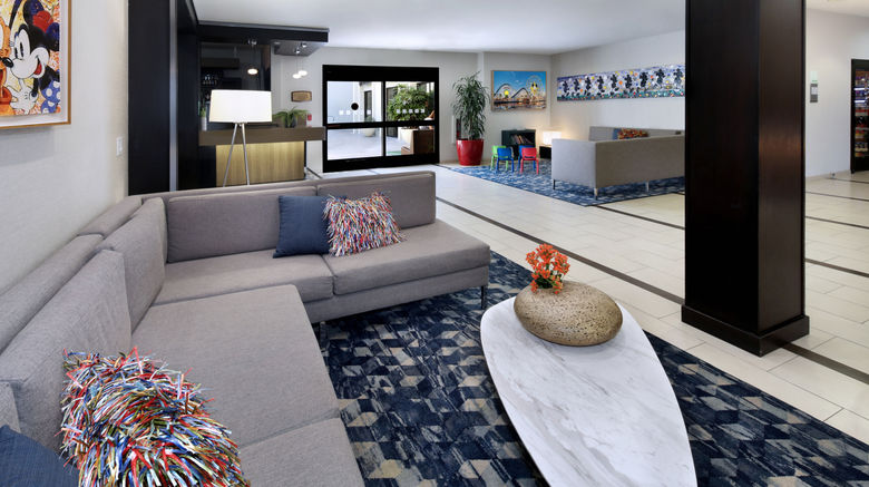 <b>Holiday Inn Hotel & Suites Anaheim Lobby</b>. Images powered by <a href="https://www.leonardoworldwide.com/" title="Leonardo Worldwide" target="_blank">Leonardo</a>.