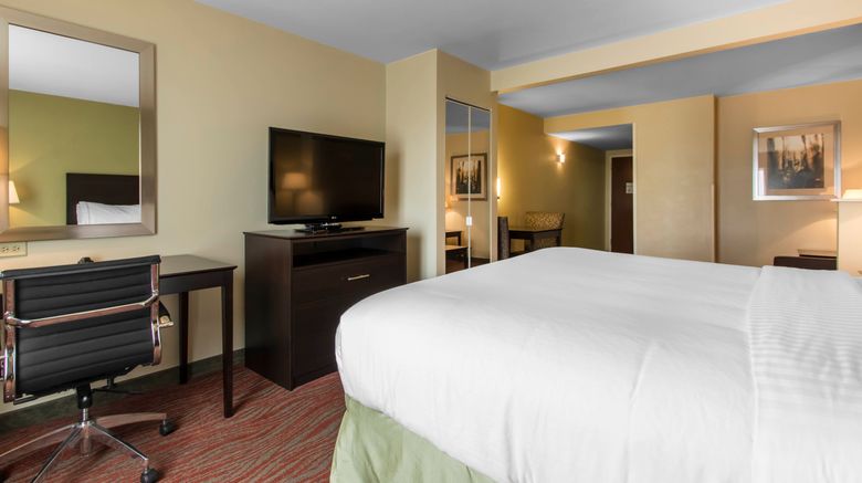 <b>Holiday Inn Express & Suites Cullman Room</b>. Images powered by <a href="https://www.leonardoworldwide.com/" title="Leonardo Worldwide" target="_blank">Leonardo</a>.