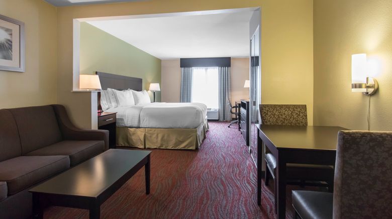 <b>Holiday Inn Express & Suites Cullman Suite</b>. Images powered by <a href="https://www.leonardoworldwide.com/" title="Leonardo Worldwide" target="_blank">Leonardo</a>.