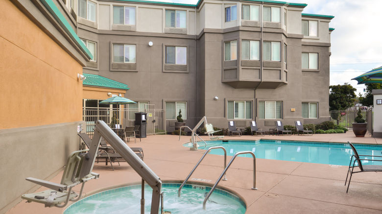 <b>Holiday Inn Express & Suites Pool</b>. Images powered by <a href="https://www.leonardoworldwide.com/" title="Leonardo Worldwide" target="_blank">Leonardo</a>.