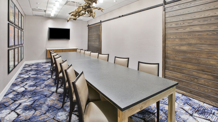 Holiday Inn Express & Suites Okemos MSU Meeting