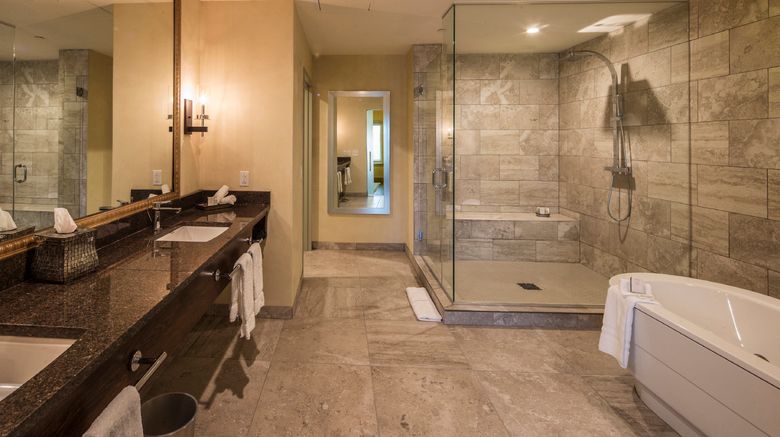 <b>Hotel Indigo Pittsburgh East Liberty Suite</b>. Images powered by <a href="https://www.leonardoworldwide.com/" title="Leonardo Worldwide" target="_blank">Leonardo</a>.