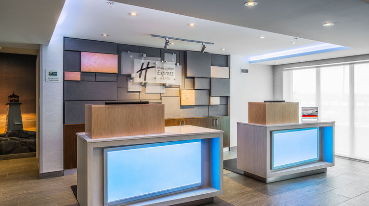 Holiday Inn Express/Suites Halifax Lobby