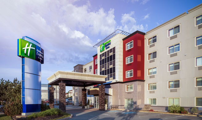 Holiday Inn Express/Suites Halifax Exterior