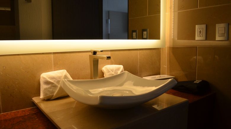 <b>Holiday Inn Queretaro Zona Diamante Room</b>. Images powered by <a href="https://www.leonardoworldwide.com/" title="Leonardo Worldwide" target="_blank">Leonardo</a>.
