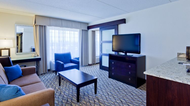 Holiday Inn Express BWI Airport Suite