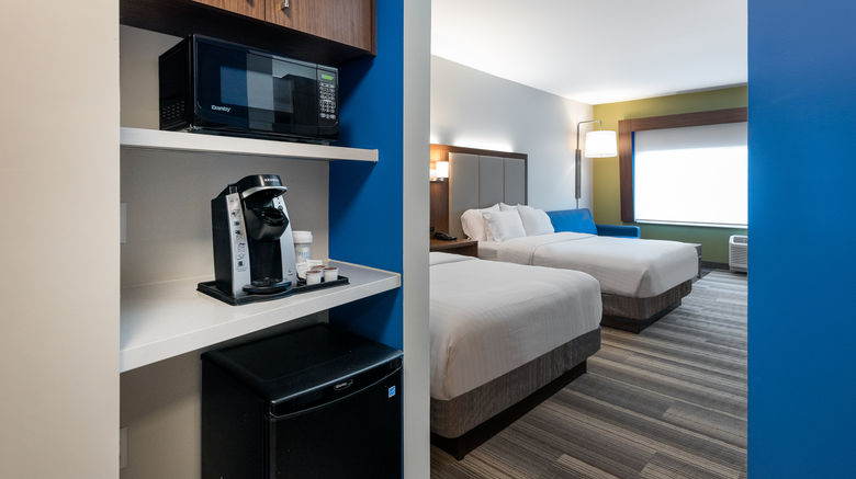 <b>Holiday Inn Express & Suites Queensbury Suite</b>. Images powered by <a href="https://leonardo.com/" title="Leonardo Worldwide" target="_blank">Leonardo</a>.
