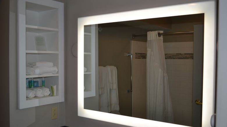 <b>Holiday Inn Express & Suites Kent State Room</b>. Images powered by <a href="https://www.leonardoworldwide.com/" title="Leonardo Worldwide" target="_blank">Leonardo</a>.