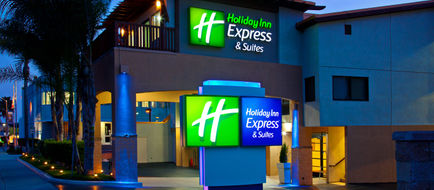 Holiday Inn Express Exterior