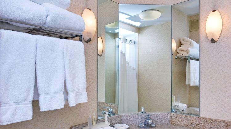 Holiday Inn Express Memphis Medical Ctr Room