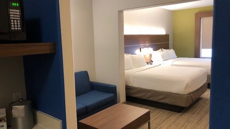 <b>Holiday Inn Express Hotel & Suites Suite</b>. Images powered by <a href="https://www.leonardoworldwide.com/" title="Leonardo Worldwide" target="_blank">Leonardo</a>.